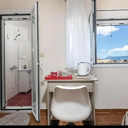 Xrisanthi Corfu Port 1 * Corfu (city)